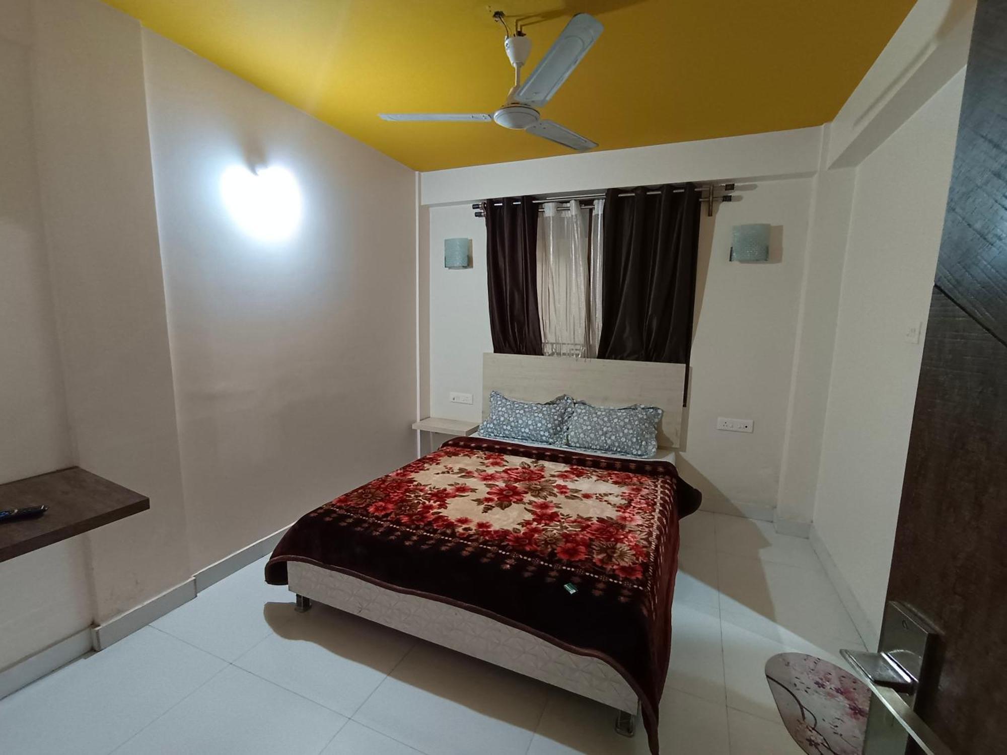 Shillong Perk Guest House エクステリア 写真