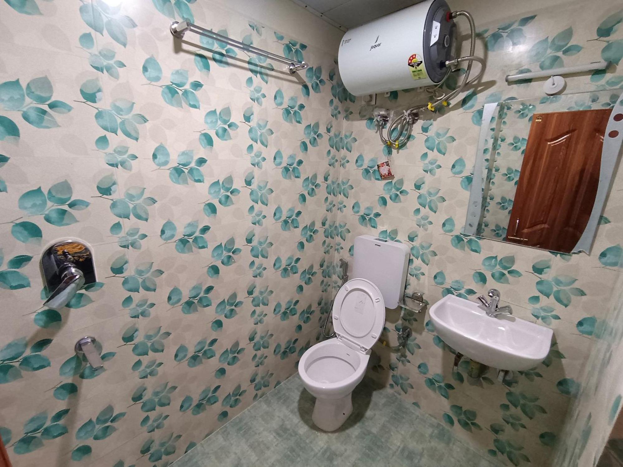 Shillong Perk Guest House エクステリア 写真