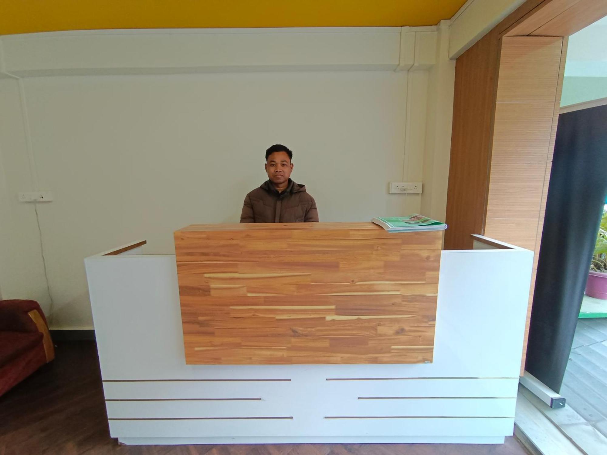 Shillong Perk Guest House エクステリア 写真