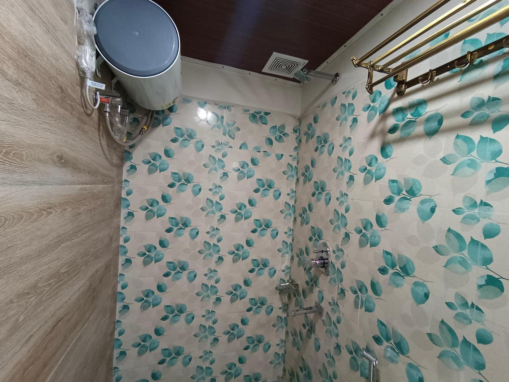 Shillong Perk Guest House エクステリア 写真