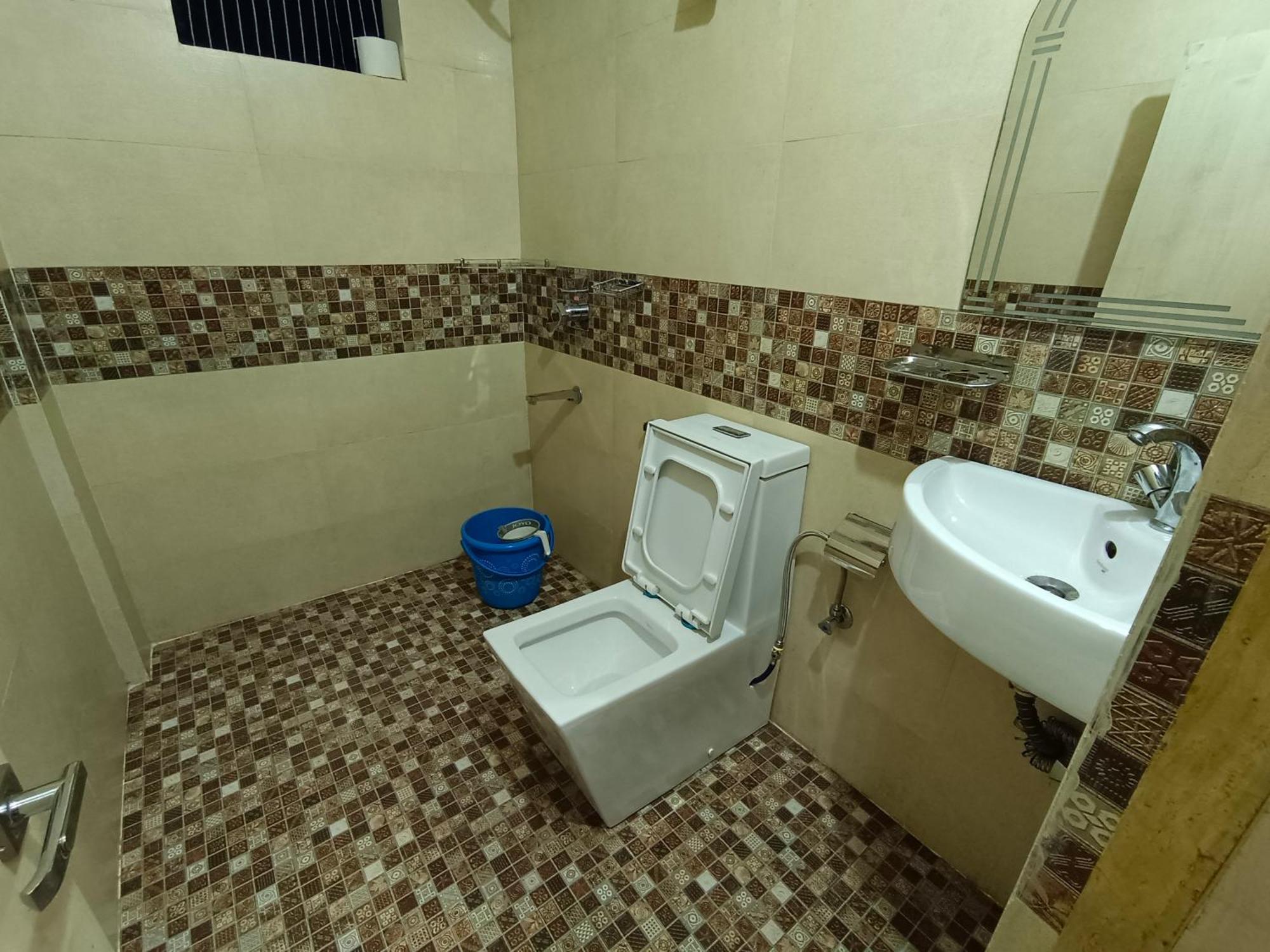 Shillong Perk Guest House エクステリア 写真