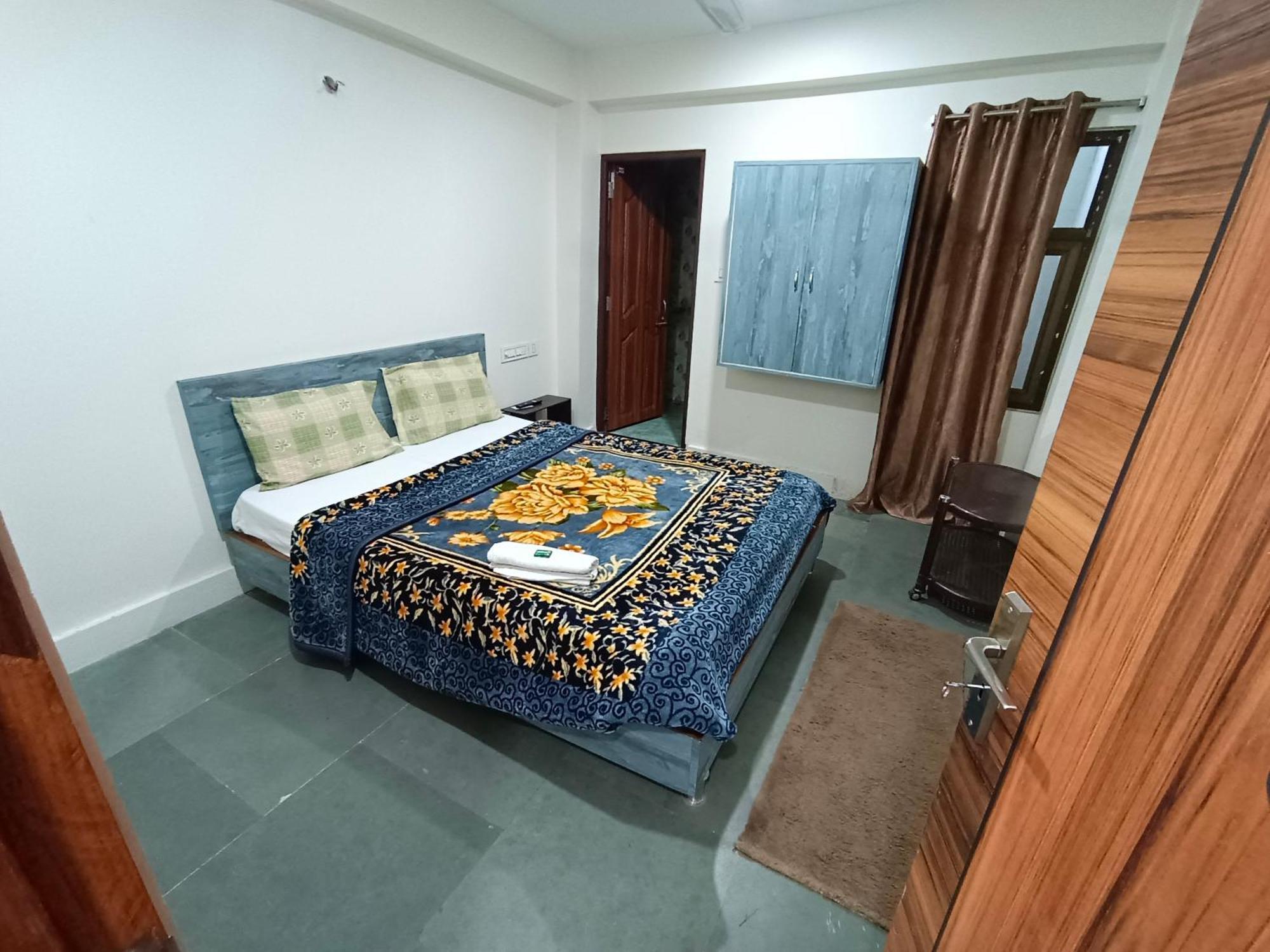 Shillong Perk Guest House エクステリア 写真