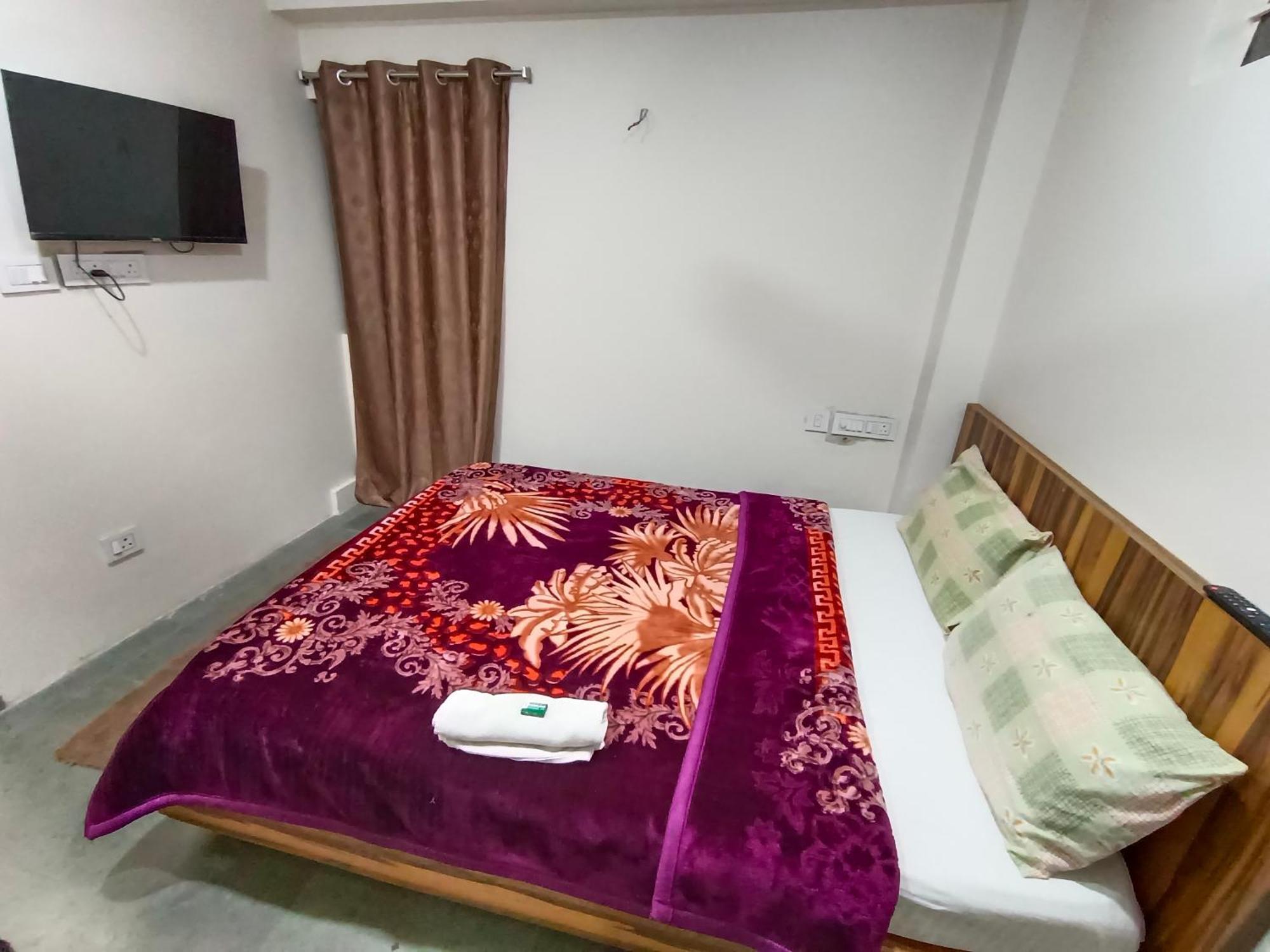 Shillong Perk Guest House エクステリア 写真