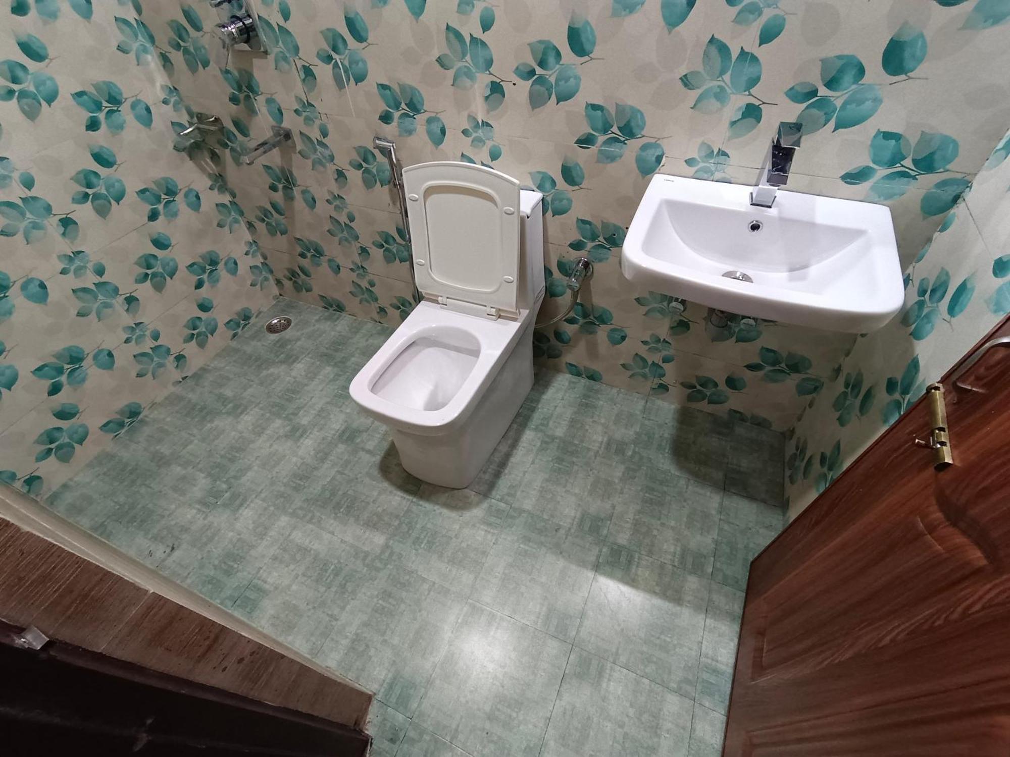 Shillong Perk Guest House エクステリア 写真